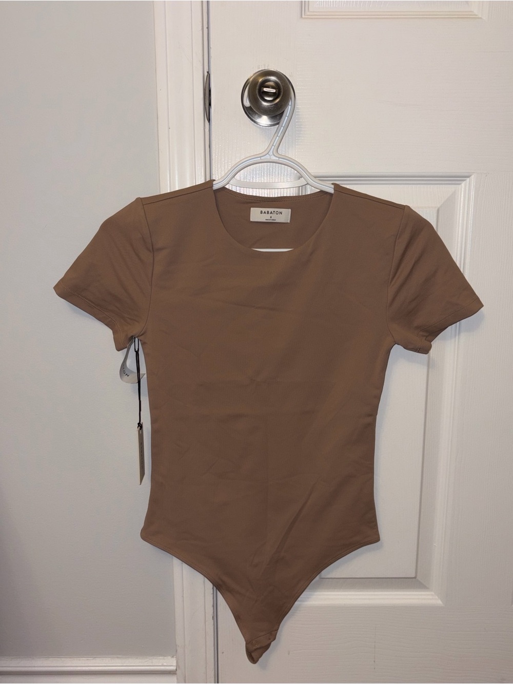 Aritzia Babaton Short Sleeve Bodysuit in Cocoa